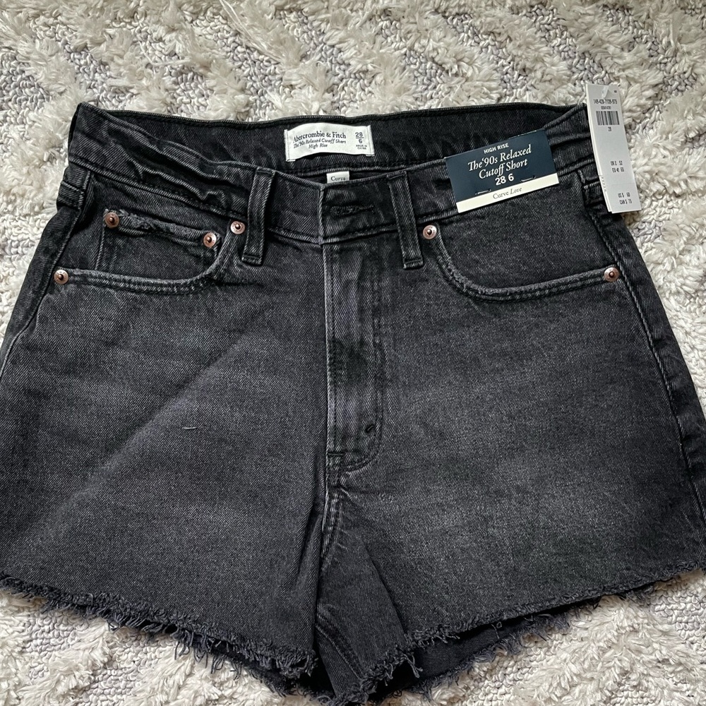Abercrombie Curve Love High Rise 90s Cutoff Short Size 28